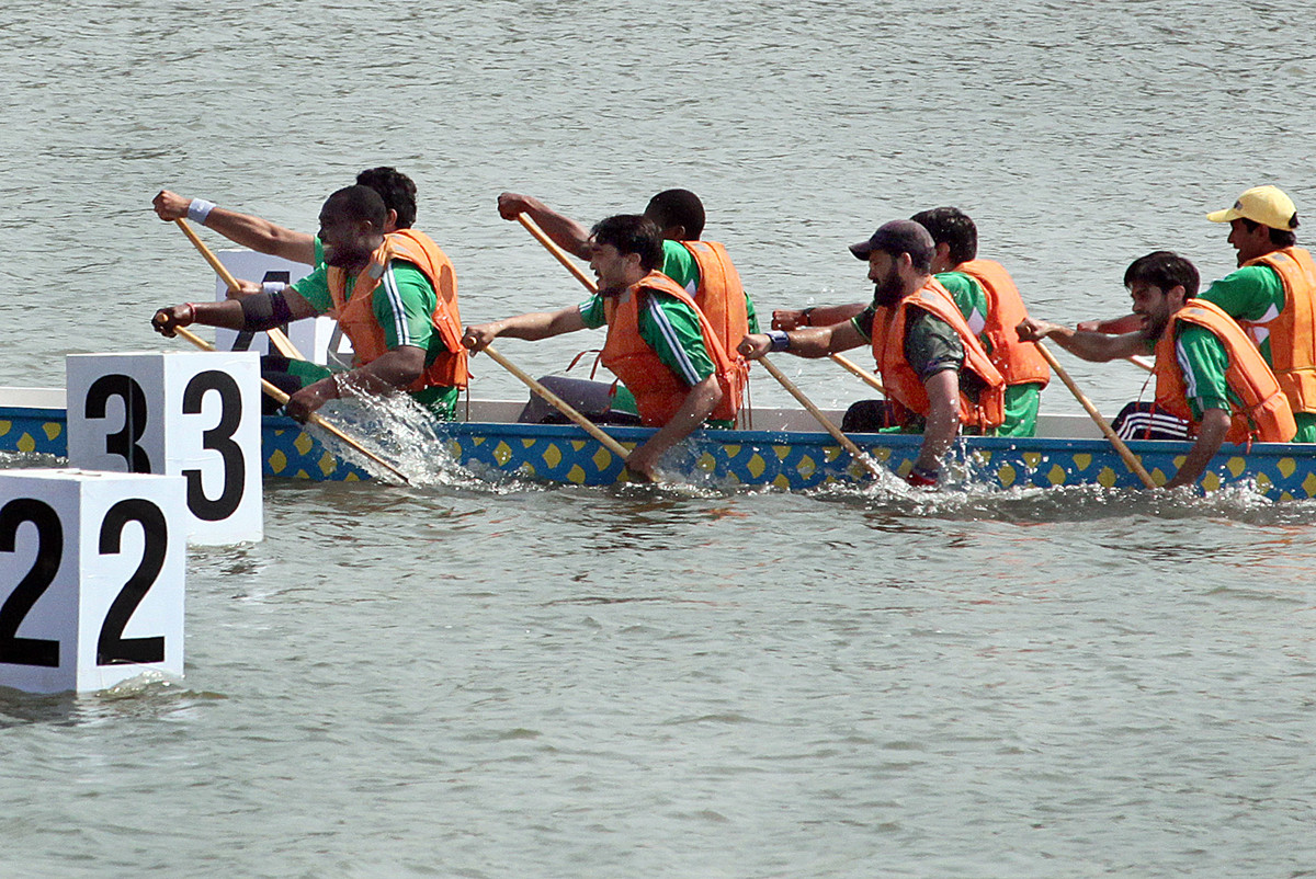 DRAGON BOAT RACE